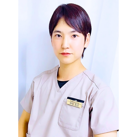 千葉県柏市の美容電気脱毛（ニードル脱毛）サロンReMoveのHP内にある、美容電気脱毛技術者、有資格者の顔写真